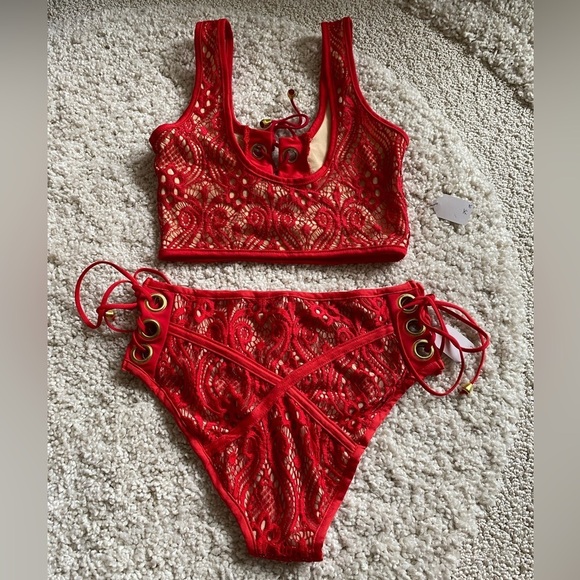 Red bikini lace design high rise high waist small bottom medium top NWT - Picture 4 of 14